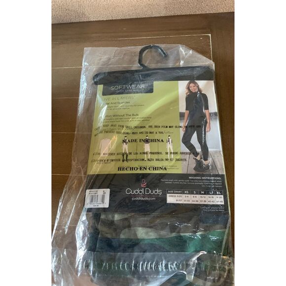 NWT Cuddl Duds Camo Tee - Picture 5 of 5